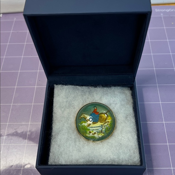 🇫🇷Original Bridle Rosette Pins W / Fox Hunting Under Glass Brass Bezels - Picture 6 of 6